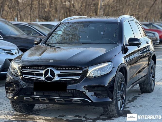 Mercedes GLC 300 2018 doar la InterAuto