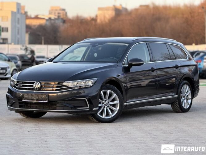 Volkswagen Passat GTE 2021 doar la InterAuto