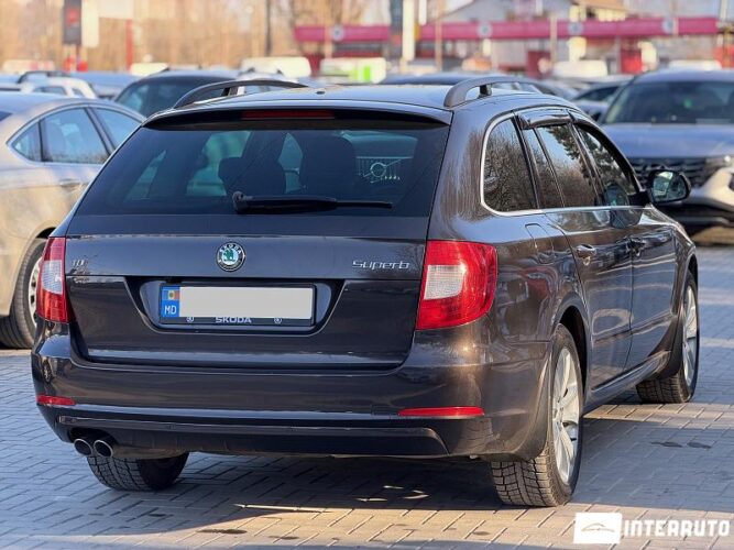 skoda Superb 2011