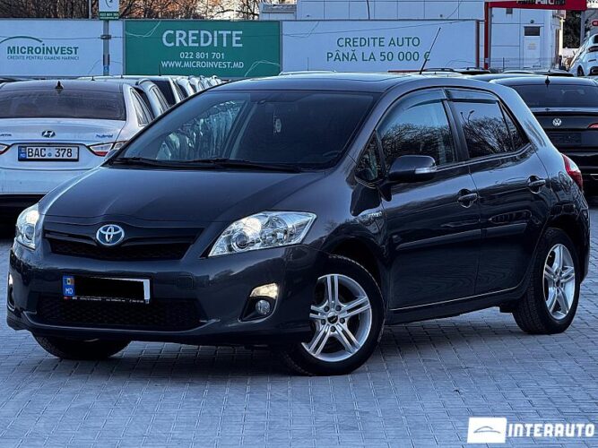 Toyota Auris 2012 doar la InterAuto