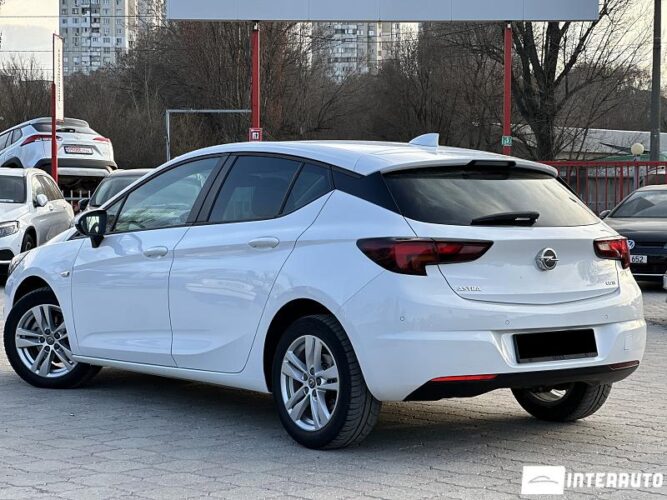 opel Astra 2017