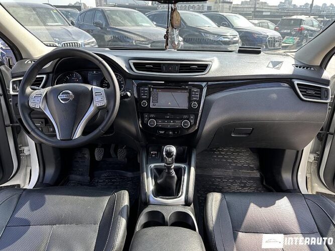 nissan Qashqai 2015