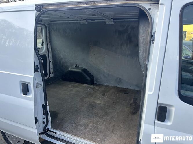 ford Transit 2011