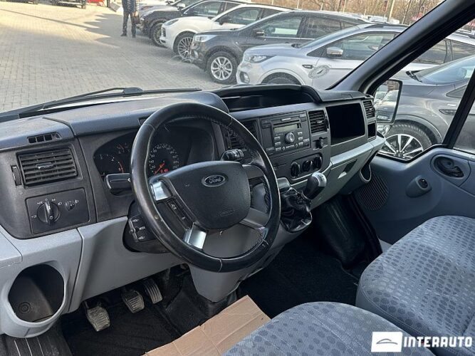 ford Transit 2011