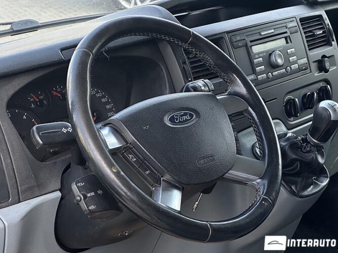 ford Transit 2011
