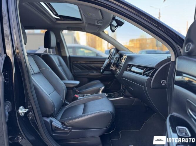 mitsubishi Outlander 2016