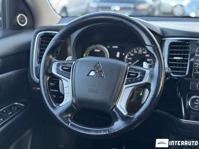 mitsubishi Outlander 2016