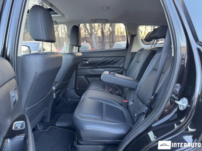 mitsubishi Outlander 2016