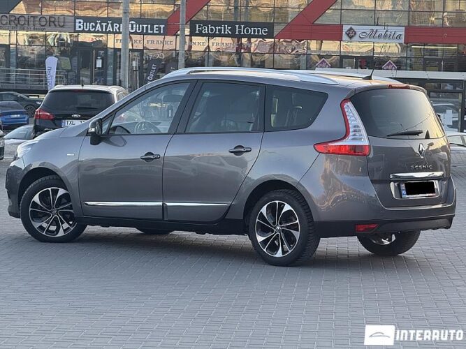 renault Grand Scenic 2015