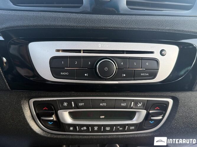 renault Grand Scenic 2015