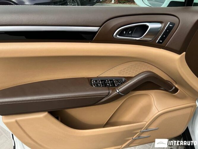 porsche Cayenne 2016