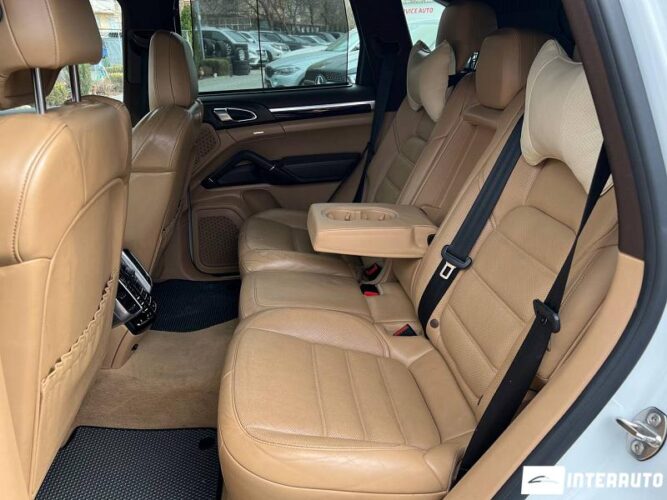 porsche Cayenne 2016