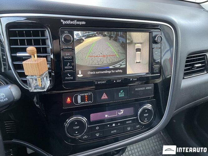 mitsubishi Outlander 2015