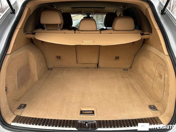 porsche Cayenne 2011