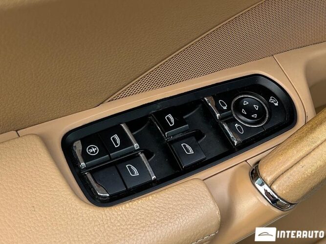 porsche Cayenne 2011