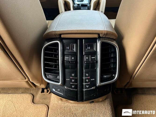 porsche Cayenne 2011