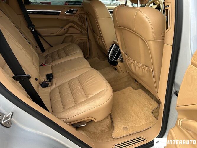 porsche Cayenne 2011