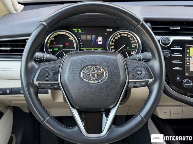 toyota Camry 2019