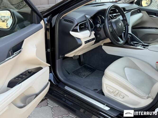toyota Camry 2019