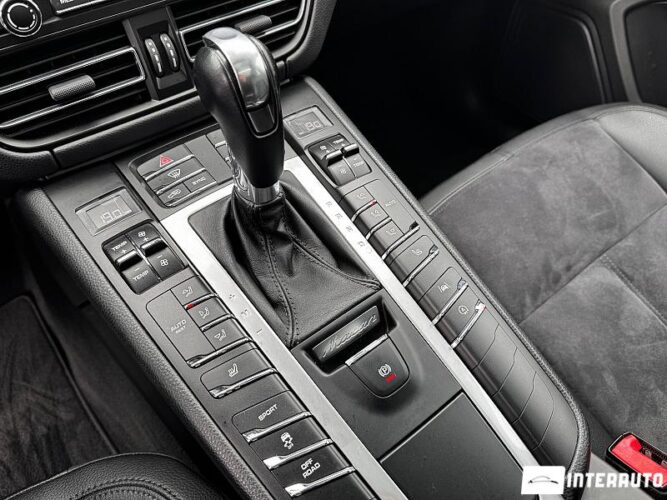 porsche Macan 2020