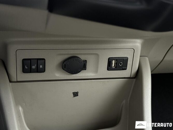 toyota Prius Plus / V 2014