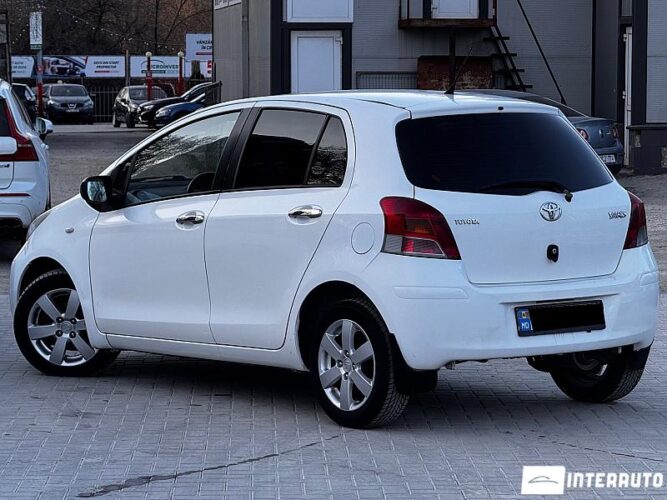 toyota Yaris 2009