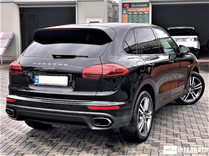porsche Cayenne 2015