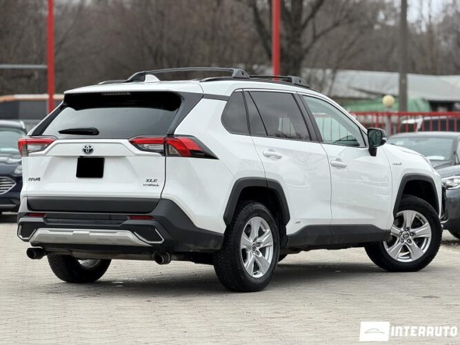 Toyota Rav-4 2020 doar la InterAuto
