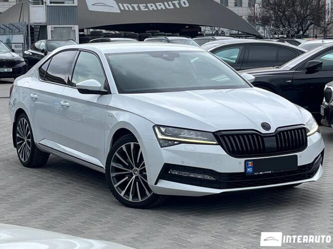 Skoda Superb 2020 doar la InterAuto