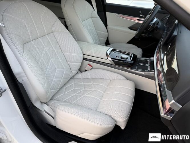 bmw 750e XDrive 2024