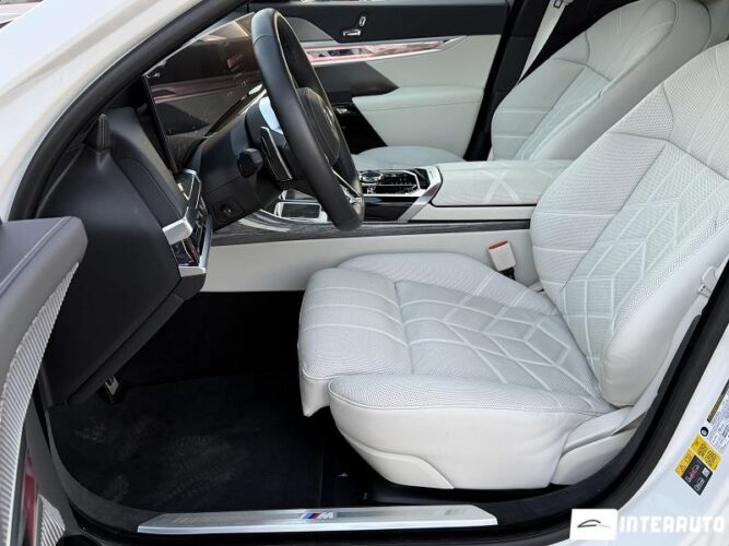 bmw 750e XDrive 2024