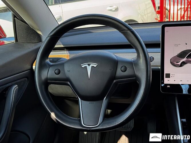tesla Model 3 2019