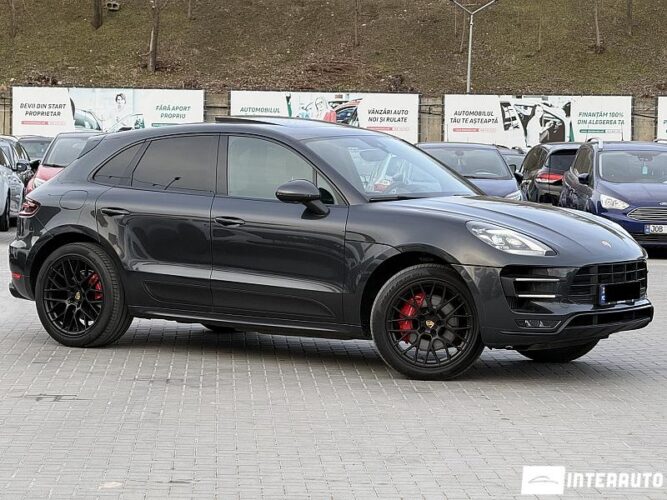 Porsche Macan GTS 2017 doar la InterAuto