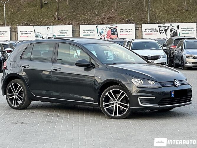 Volkswagen Golf GTE 2015 doar la InterAuto