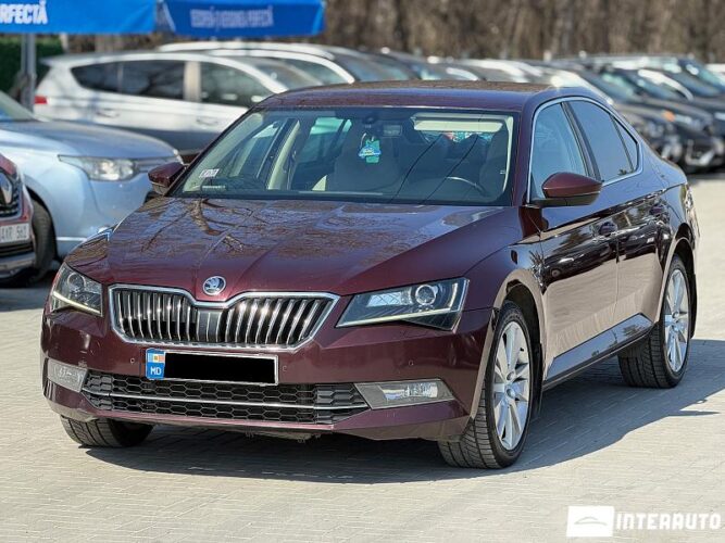 Skoda Superb 2015 doar la InterAuto