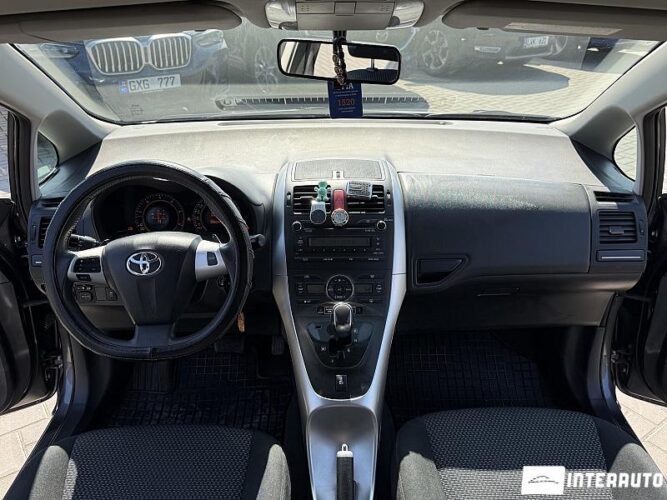 toyota Auris 2010