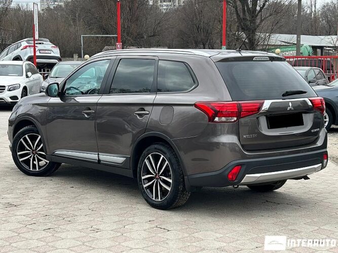 Mitsubishi Outlander 34 mitsubishi Outlander 2015
