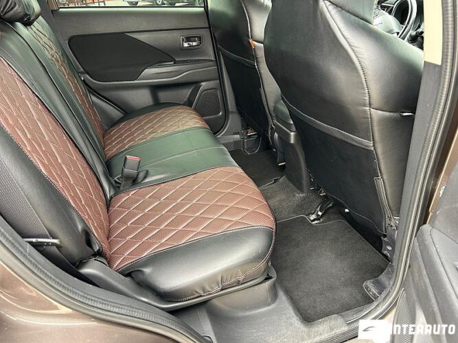 Mitsubishi Outlander 49 mitsubishi Outlander 2015