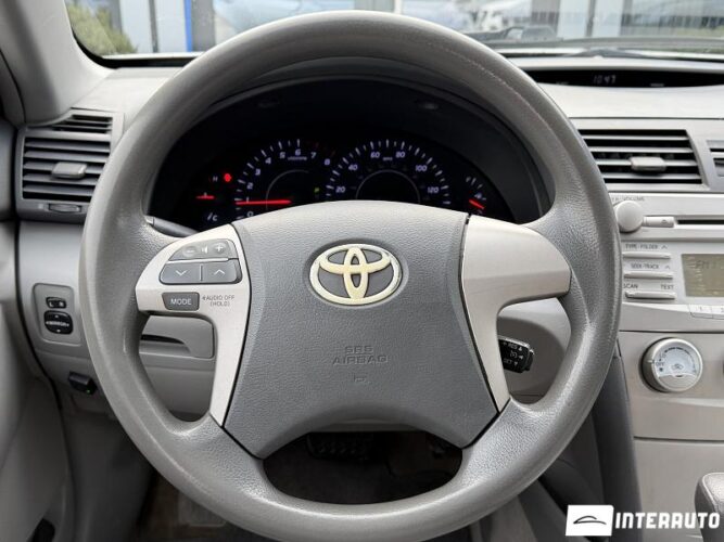 toyota Camry 2010