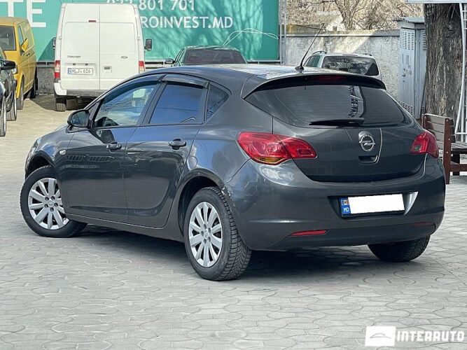 opel Astra 2010