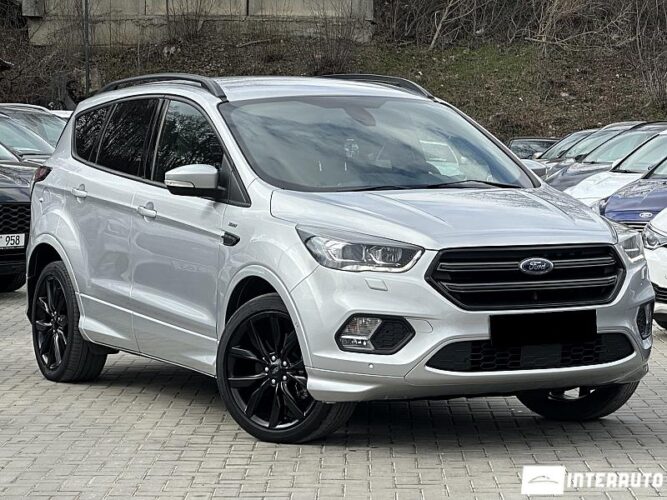 Ford Kuga 2017 doar la InterAuto