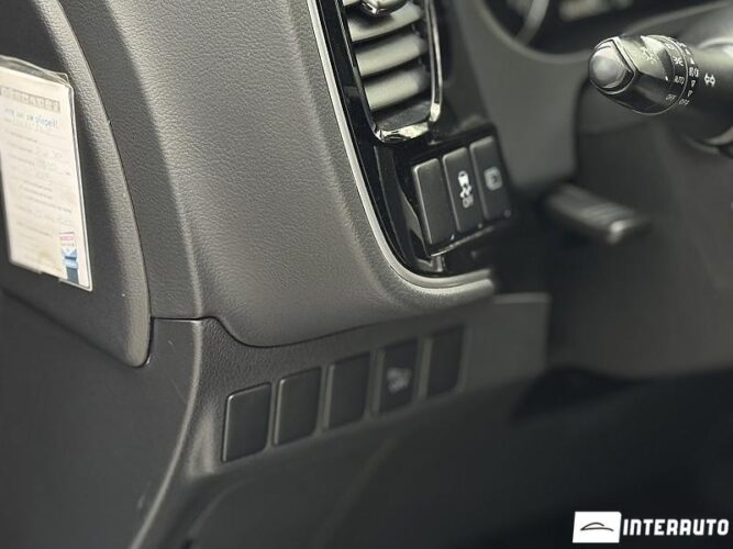 mitsubishi Outlander 2014