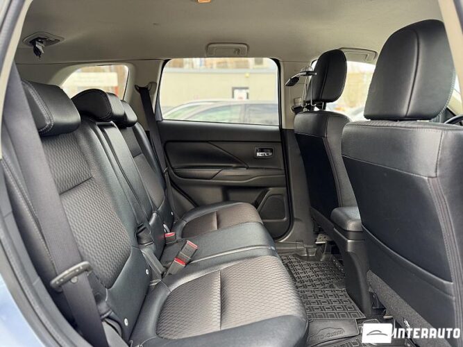 mitsubishi Outlander 2014