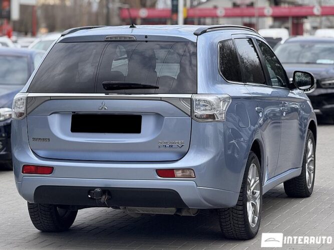 mitsubishi Outlander 2014