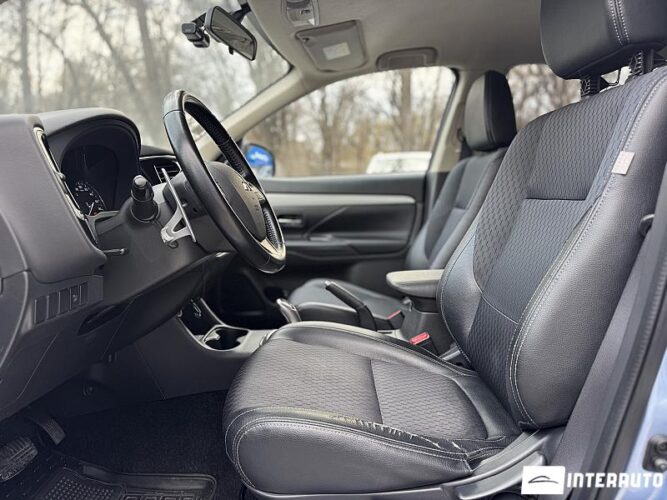 mitsubishi Outlander 2014