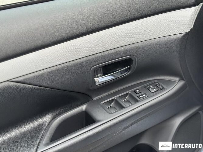 mitsubishi Outlander 2014