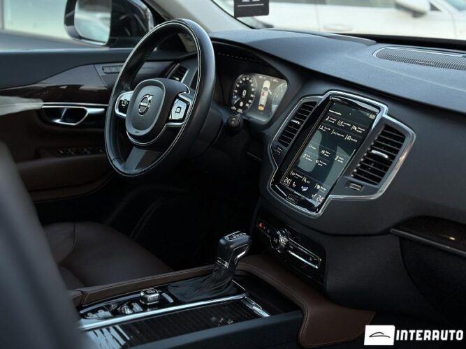 volvo XC 90 2019