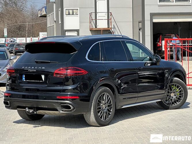 porsche Cayenne 2015