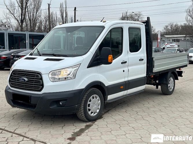 Ford Transit 2015 doar la InterAuto