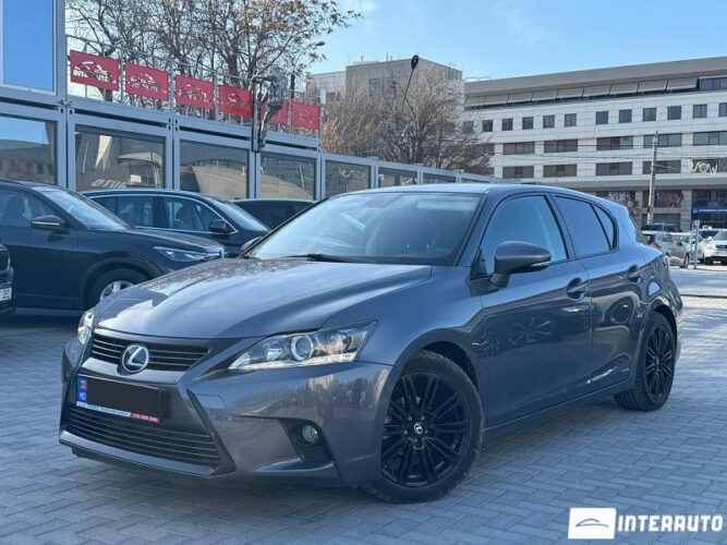 Lexus CT 200h 2017 doar la InterAuto